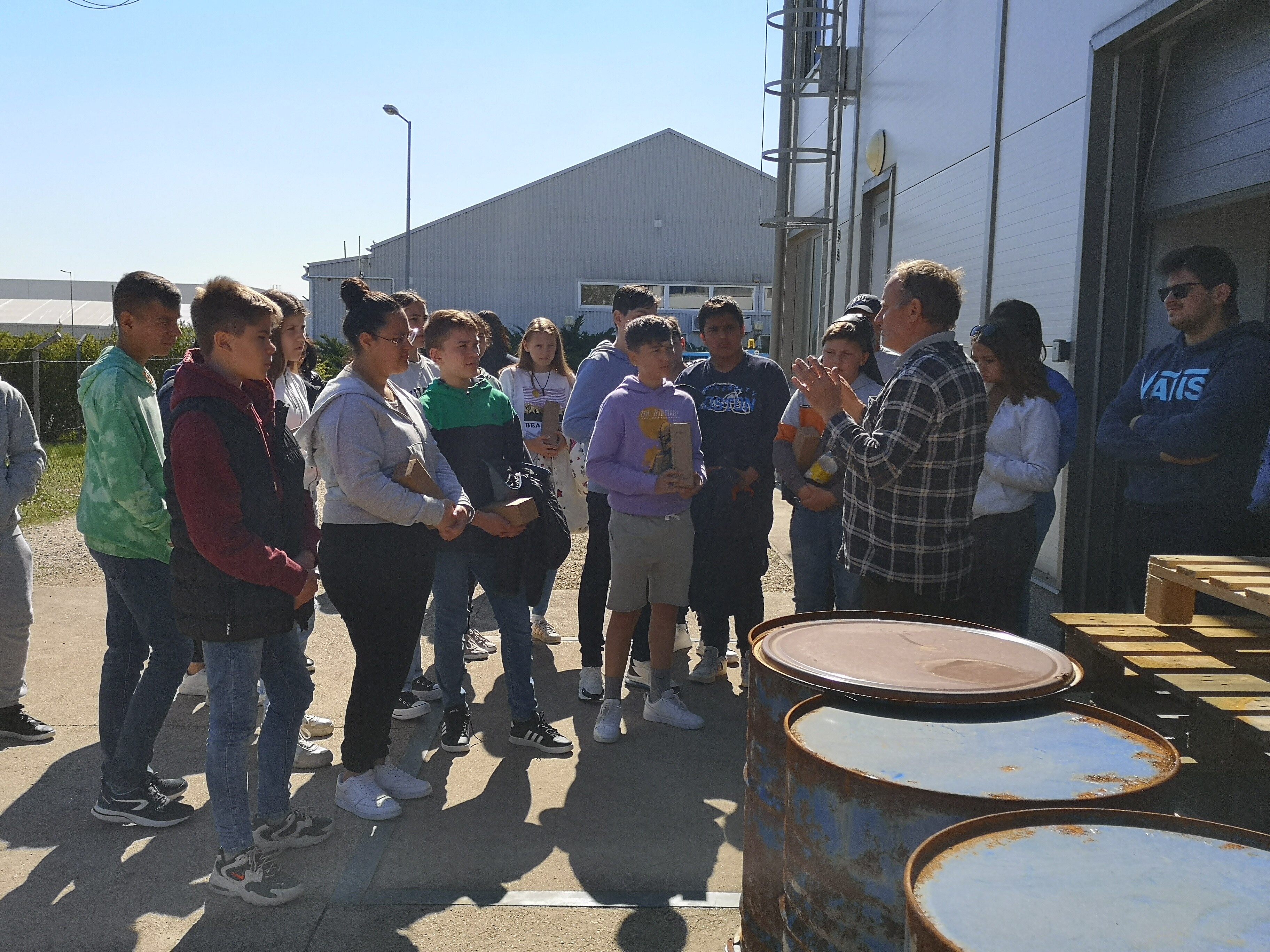 Students at our plant on sustainability week