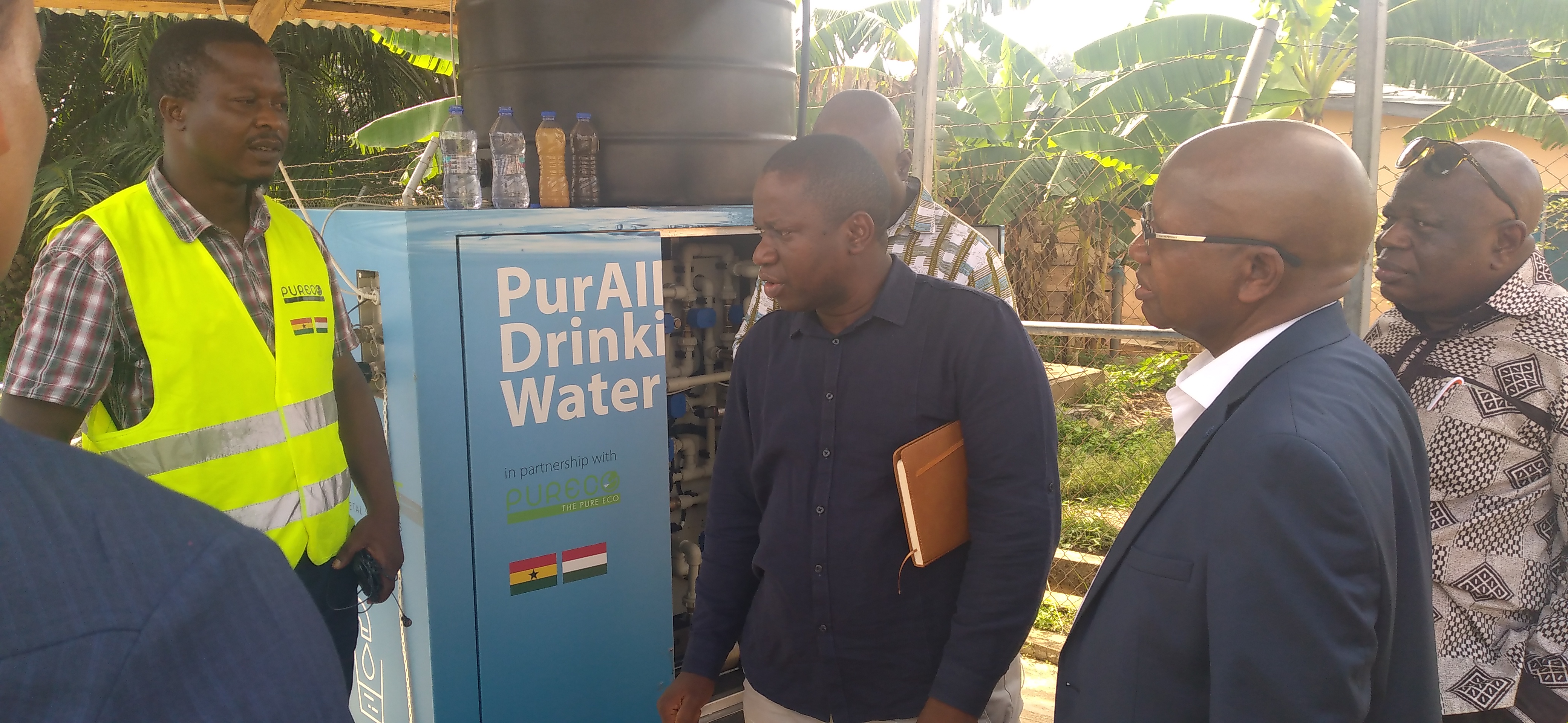 A Sierra leone-i miniszter megtekintette ghánai PurAID® projektünket